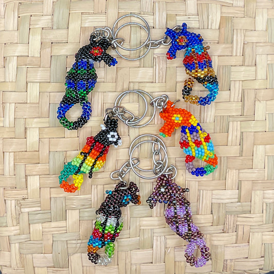 Handgewebte Glasperlen-Schlüsselanhänger aus Guatemala – Kunsthandwerk aus Santiago Atitlan