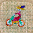 Bild in Galerie-Betrachter laden, Mexikanische Hojolata Calavera Fahrradfahrer - handgefertigte Día de los Muertos Wanddekoration aus Mexiko
